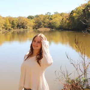 Meet your Posher, Emilee